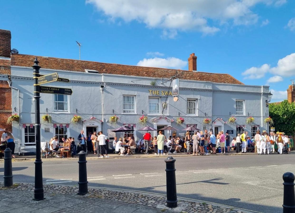 Swan Hotel By Greene King Inns Thaxted エクステリア 写真