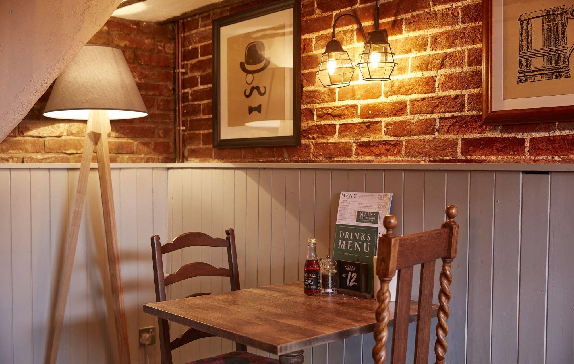 Swan Hotel By Greene King Inns Thaxted エクステリア 写真