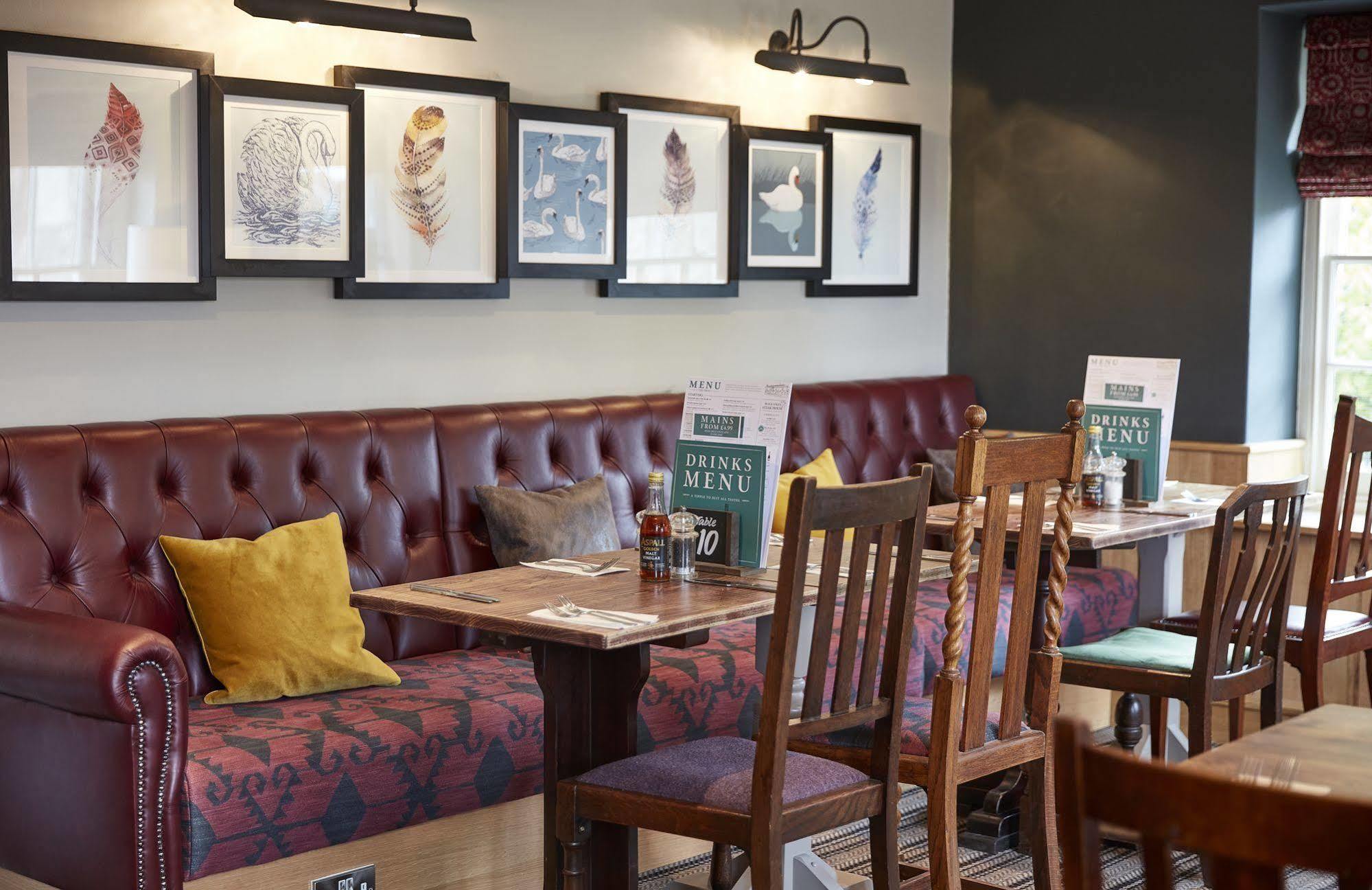 Swan Hotel By Greene King Inns Thaxted エクステリア 写真